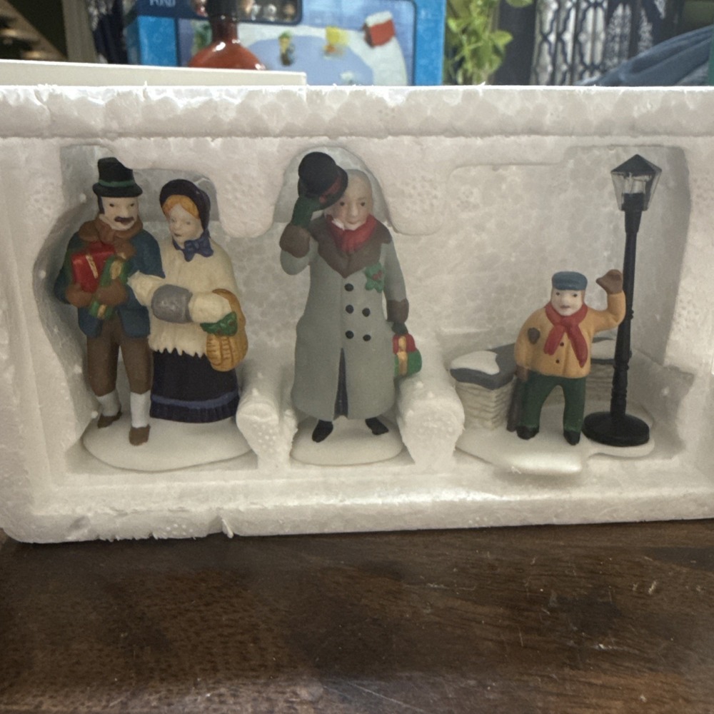 Department‎ 56 Heritage Village Collection A Christmas Carol Morning Set Of 3